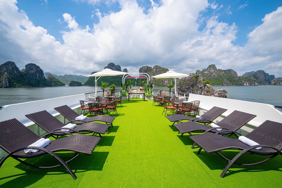 Liberty Cruise Hạ Long 1 Ngày | Du Thuyền 4 Sao & Buffet Cao Cấp