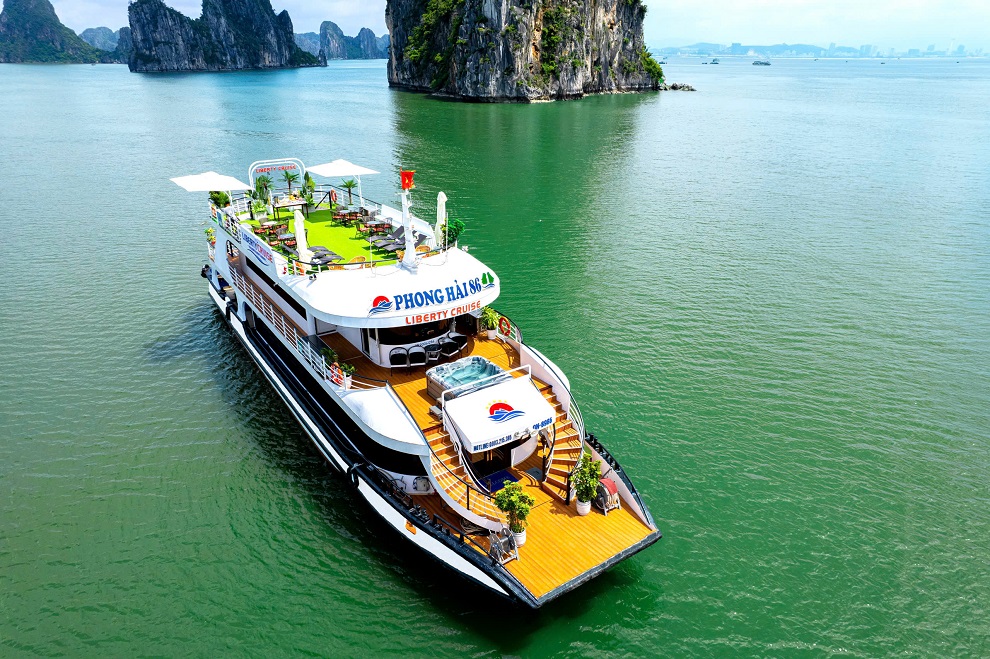 Liberty Cruise Hạ Long 1 Ngày | Du Thuyền 4 Sao & Buffet Cao Cấp