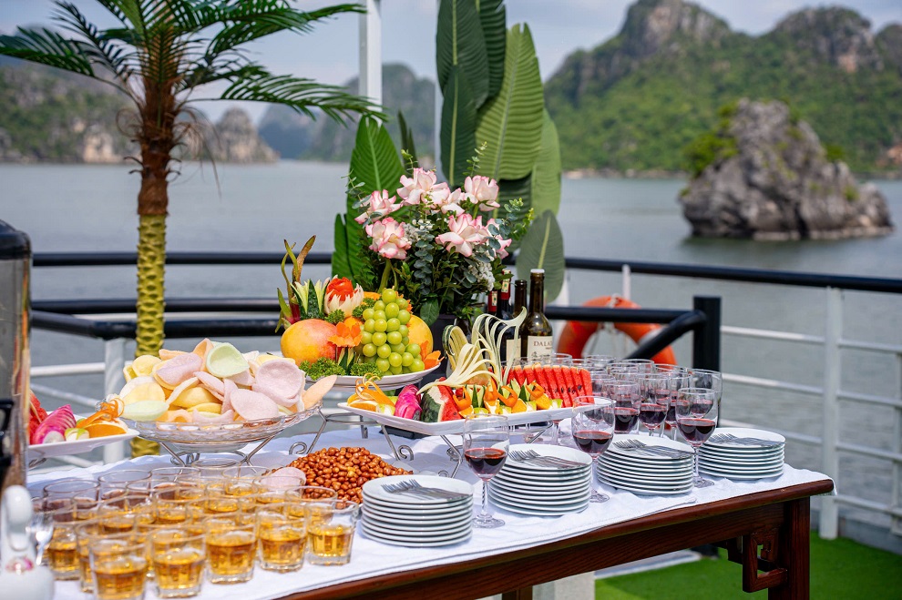 Liberty Cruise Hạ Long 1 Ngày | Du Thuyền 4 Sao & Buffet Cao Cấp