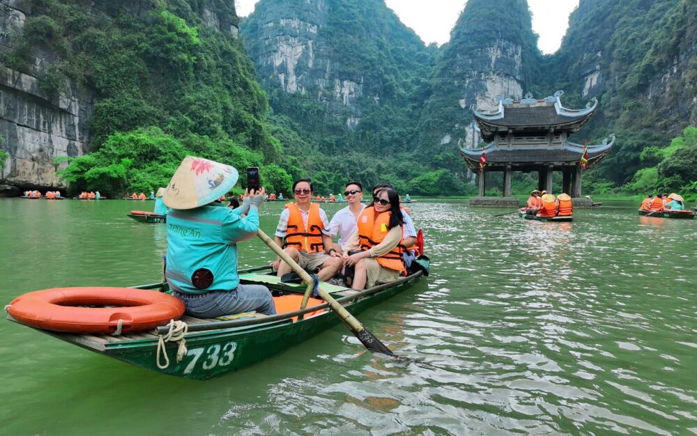 Tour Hoa Lư – Tràng An – Hang Múa – Xe đạp 1 ngày